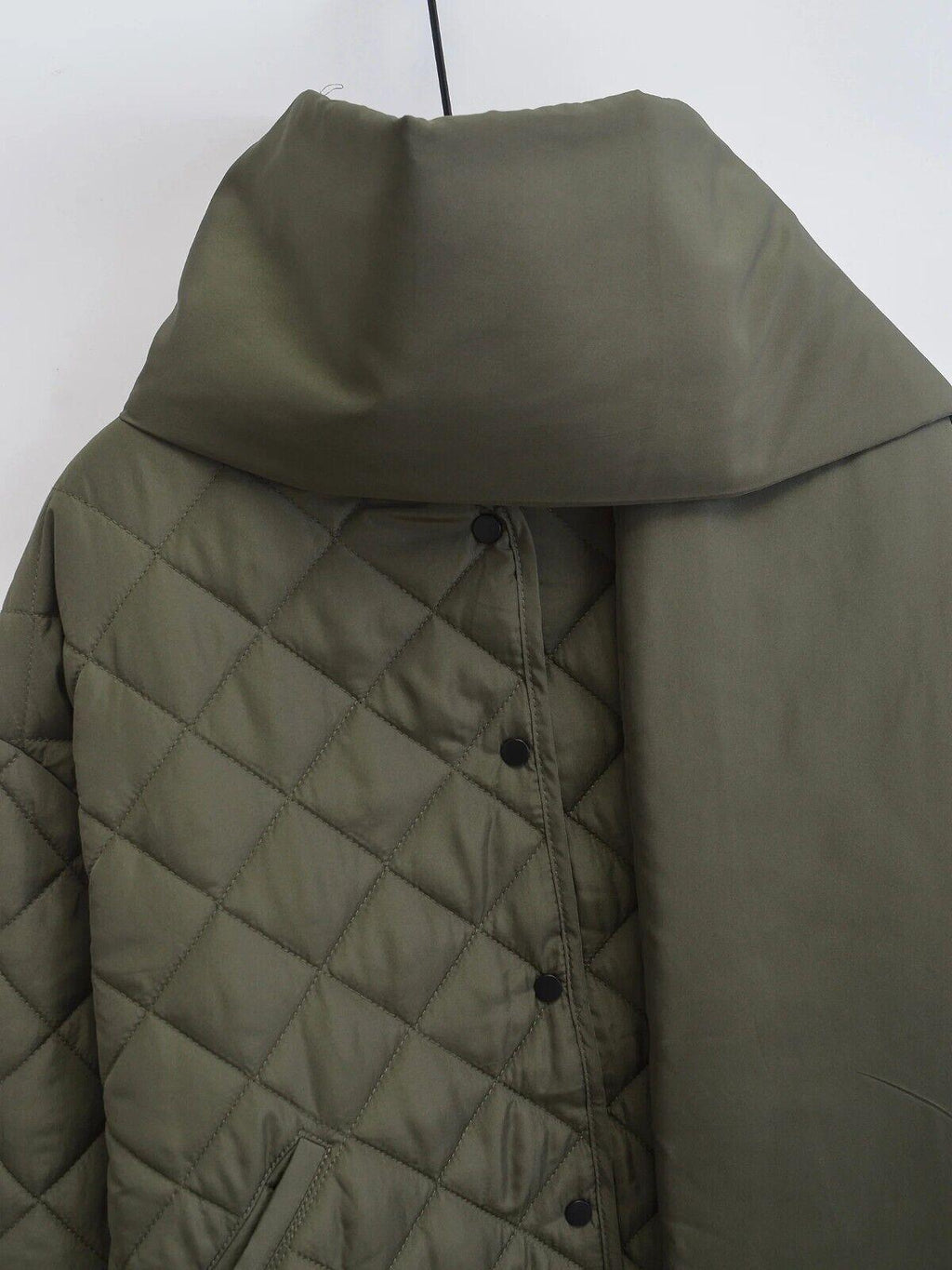 Women's Padded Jacket Twist Collared Wide Waisted Argyle Diamond Pocketed Coat 57_728697e7-656c-4980-8c9b-909da0f769bd STYLEINGER