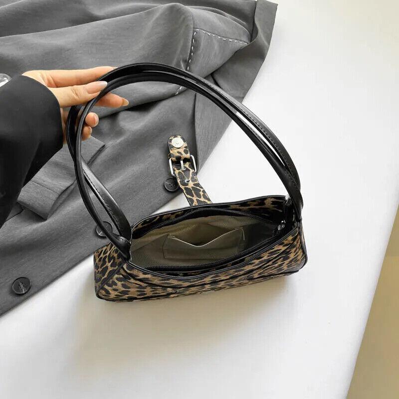 Leopard Underarm Bags Medium Women Zipper Belt Buckle Style Zipper Handbags 57_87420c4b-a5c8-4dbe-ac2f-a0a8180cbe9b STYLEINGER