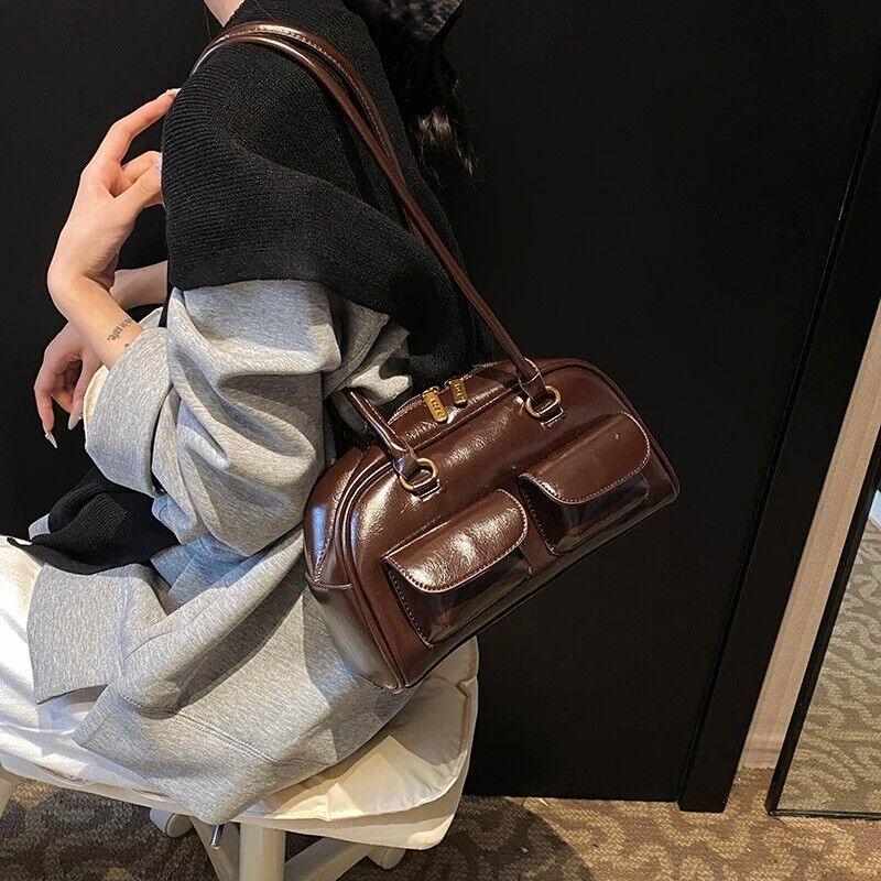 Medium Shoulder Bag Rope Ball Tassel Accessories Women Zipper Outer Flap Pockets 57_b3293f8c-ed16-4f05-bff2-317d17fac2f7 STYLEINGER