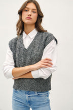 Be Cool Knit Women's Vest Cable Knit V-Neck Dark Gray Sleeveless Sweater 57_ecccc2b7-3571-413c-8dbb-c5fd08f20a9b Trendsi