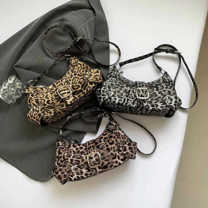 Leopard Crossbody Bags Medium Women Zipper Belt Buckle Rivet Zipper Handbags