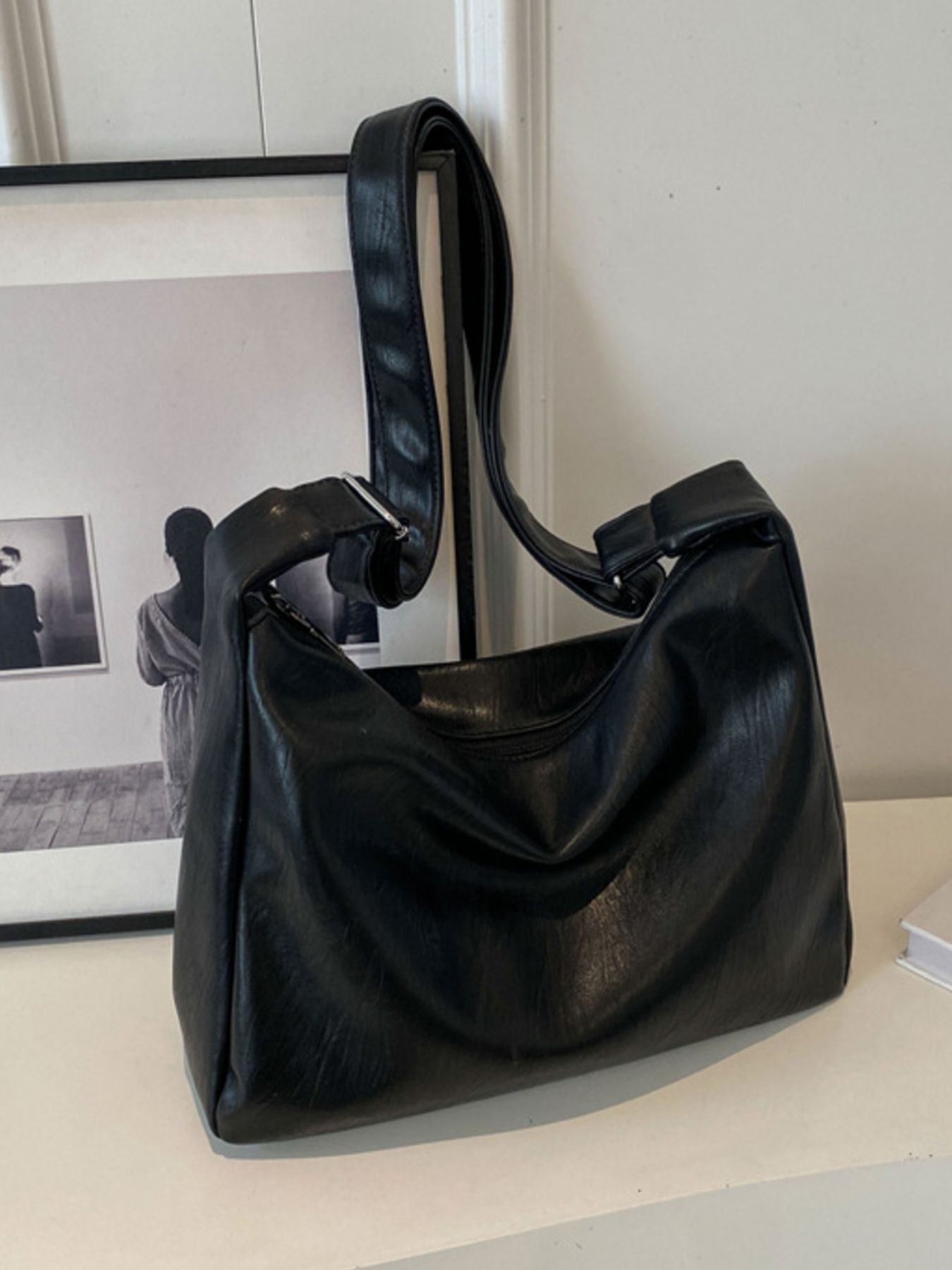 Adjustable Strap Medium Crossbody Bag Made of PU Leather