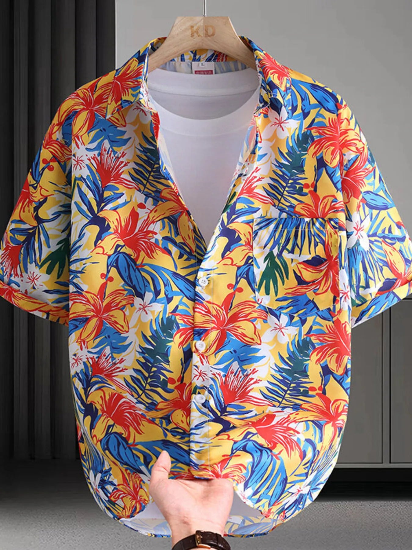 Men's Shirt Hawaiian Colorful Print Short Sleeve Button Up Top Red 59c5714af90b4a26a1f5334f439da9d3-Max-Origin Trendsi