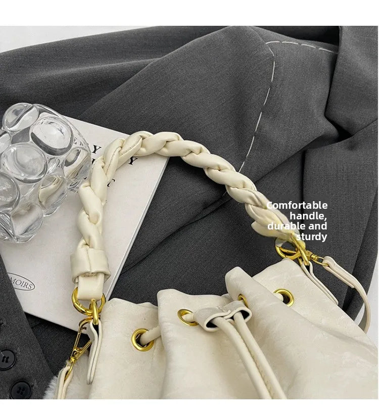 Women's Bucket Chunky Chain Strap Drawstring Mini Casual Crossbody Bag