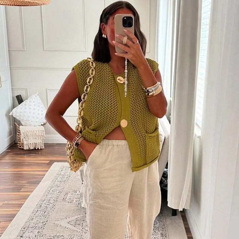Cropped Chunky Knit Top Sleeveless Front Button Patch Pockets Waistcoat 5_ef6c975b-d9c2-4ccf-89a3-a77d0002f92d STYLEINGER