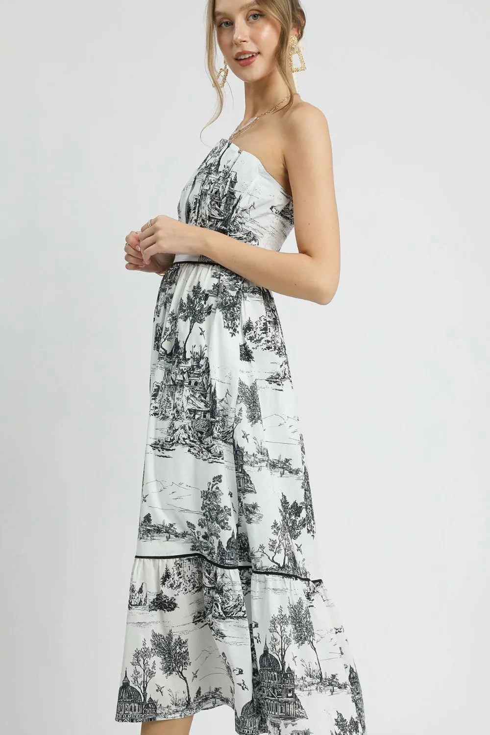 Umgee Midi Dress Black Landscape Printed Tiered Tube Smocked 5aa2db6e-4fc7-444d-b86b-2cc250864a73-Max-Origin Trendsi