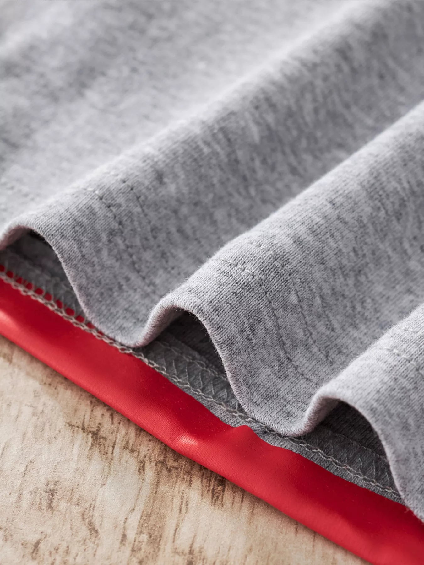 Children's Pajama Set Christmas Santa Round Neck Light Gray 2 Pcs 5d2f22c1e98149f093e611238cf10806-Max-Origin Trendsi