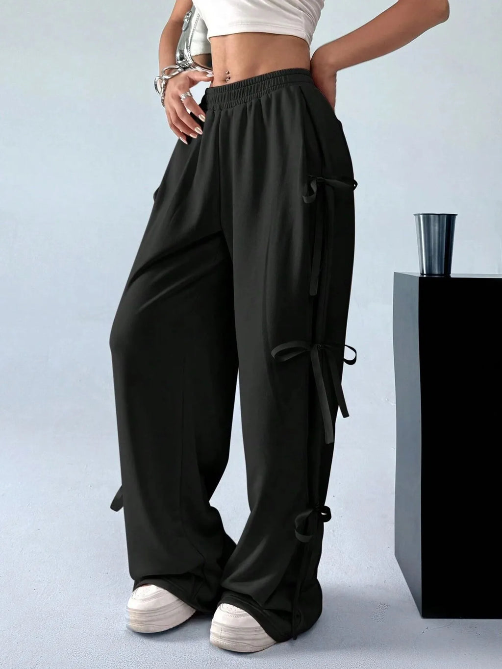Women's Cargo Pants Black Wide Leg with Side Tie Details Leopard 5d7c3aff7ee54f8fb9500eb65de7bbbe-Max-Origin Trendsi