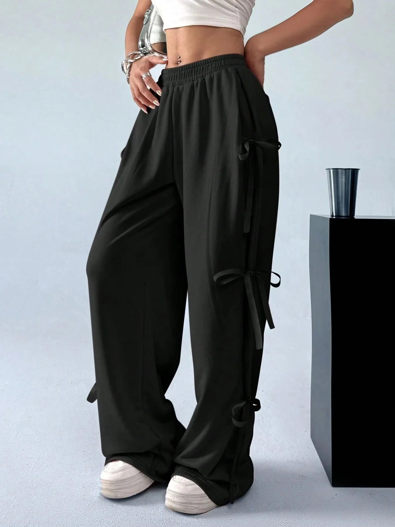 Women's Cargo Pants Black Wide Leg with Side Tie Details Leopard 5d7c3aff7ee54f8fb9500eb65de7bbbe-Max-Origin Trendsi