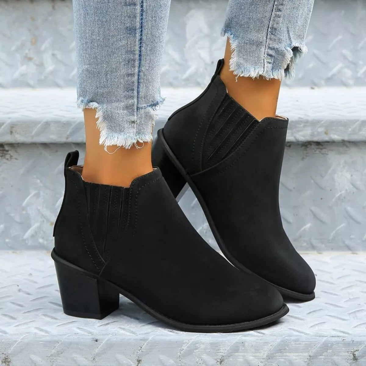 Women's Ankle Boots Pu Leather Point Toe Block Mid Heels Shoes Black 5e83af50ba0f448fb43fa95467c454f2-Max-Origin Trendsi