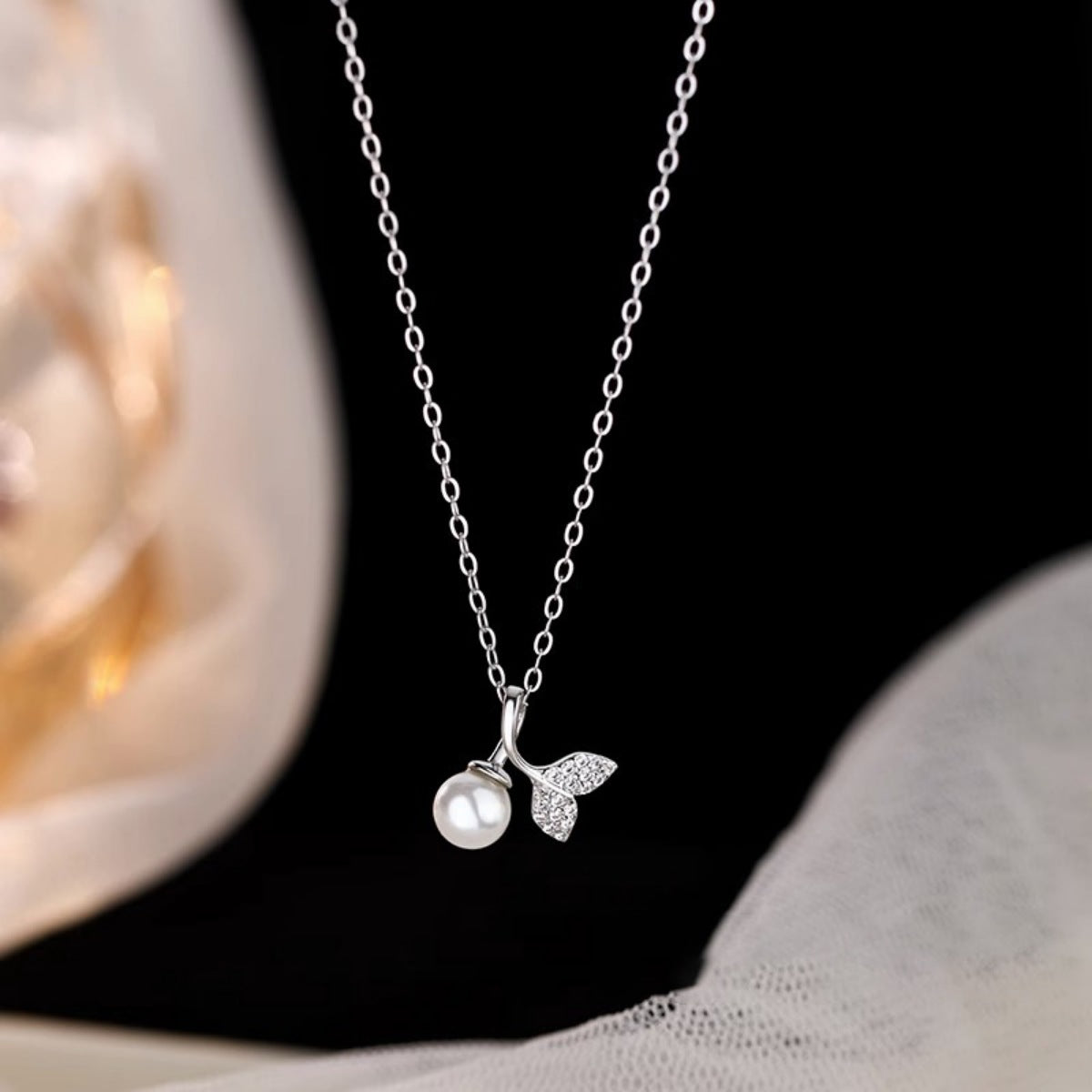Pearl Mermaid Tail Pendant Necklace with Synthetic Pearl, 925 Sterling Silver, and Zircon