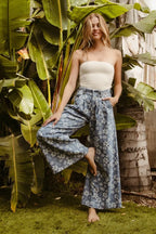 BiBi Jeans Blue Floral Texture Wide Leg High Waisted Pocketed Pants 5f2bfe094a0b4e198c545db16401e4c4-Max-Origin Trendsi