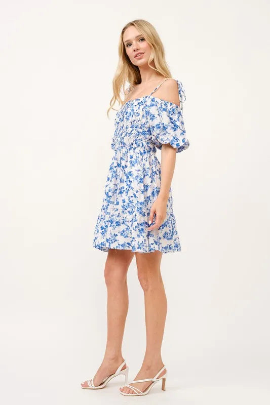 And The Why Off Shoulder Dress Floral Blue Bubble Sleeve Ruffled 5f40c5d7d9974697894f5903ff9c5056-Max-Origin Trendsi