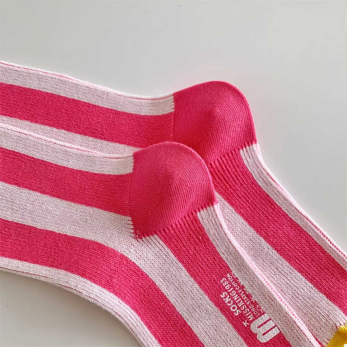 Women's Crew Socks Cotton Contrast Striped Accessories 6076cbbf-9cce-48f4-831a-0dafd081fe14-Max-Origin Trendsi