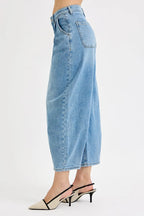 RISEN Women's Jeans Crop Wide Volume Leg Pleated Mid Rise Medium Wash 61bb7fb7bf0142b296eeea4472ac4240-Max-Origin Trendsi