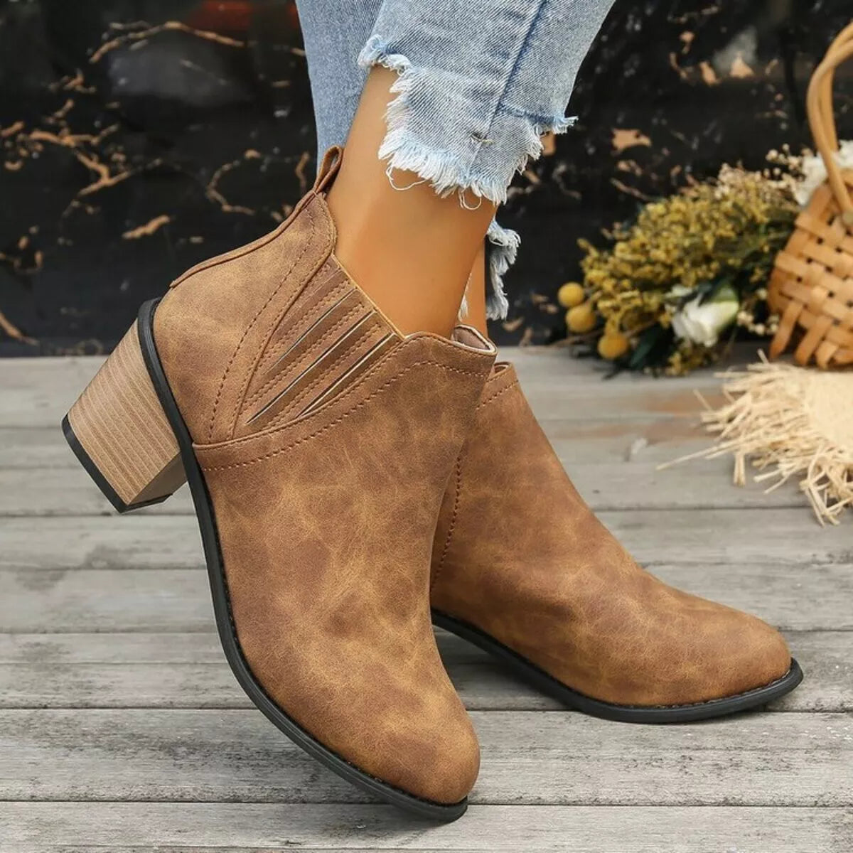 Women's Ankle Boots Pu Leather Point Toe Block Mid Heels Shoes 636134058daa4d52908b0adffffc5c07-Max-Origin Trendsi