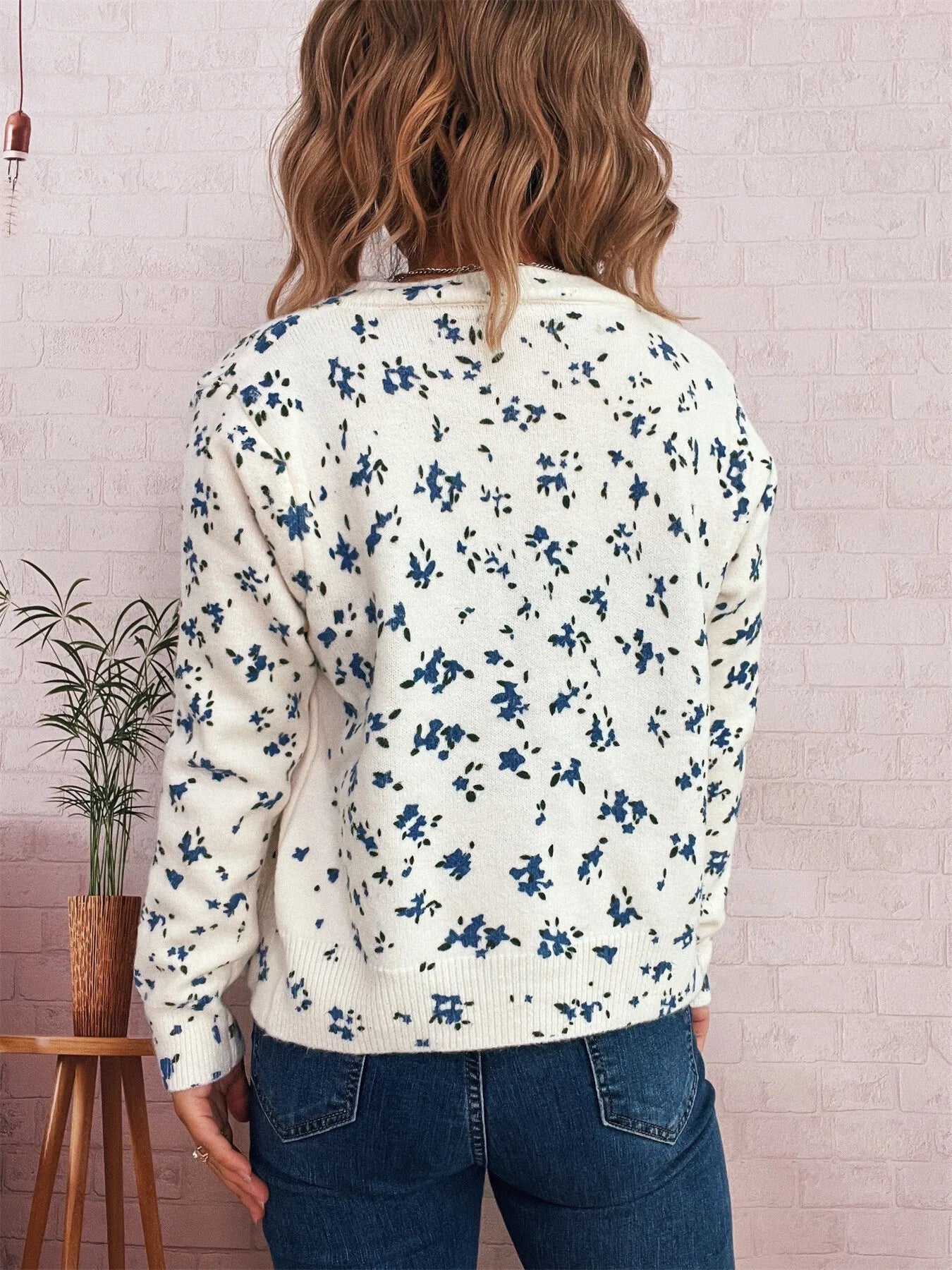 Women's Cardigan Floral Button-Up Long Sleeve Knit Round Neck 63e94a9f789a4351b28eb5cfb3ad1731-Max-Origin Trendsi