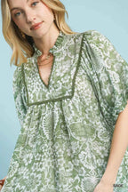Umgee Abstract Print Ruffled Puff Sleeve Top 63f2e7f4-201d-44e5-8569-e81ec4639244-Max-Origin Trendsi