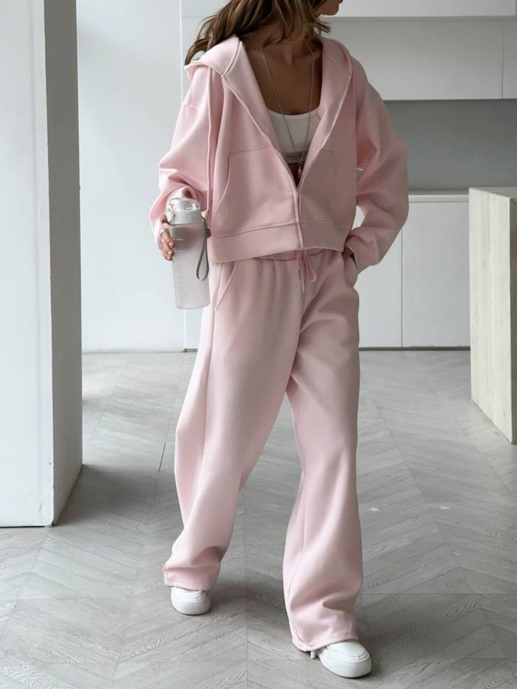 64173e70-67af-4ce7-8c53-fe4d3347d21e-Max