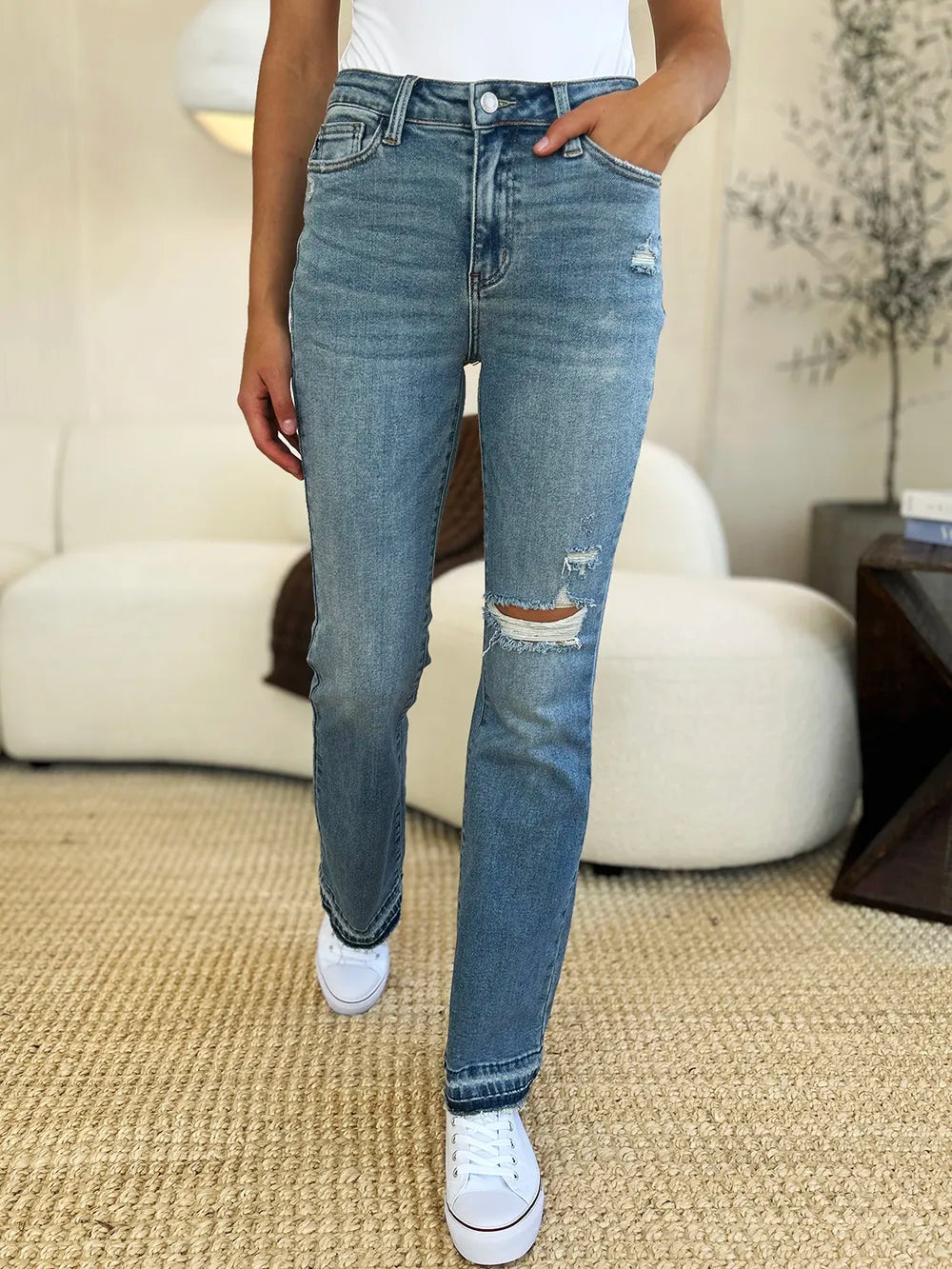Judy Blue Distressed Jeans Medium Wash Mid Rise Destroyed Hem Denim 658295f8-0ae7-4ce9-9b0e-0a6ff4d1b358-Max Trendsi