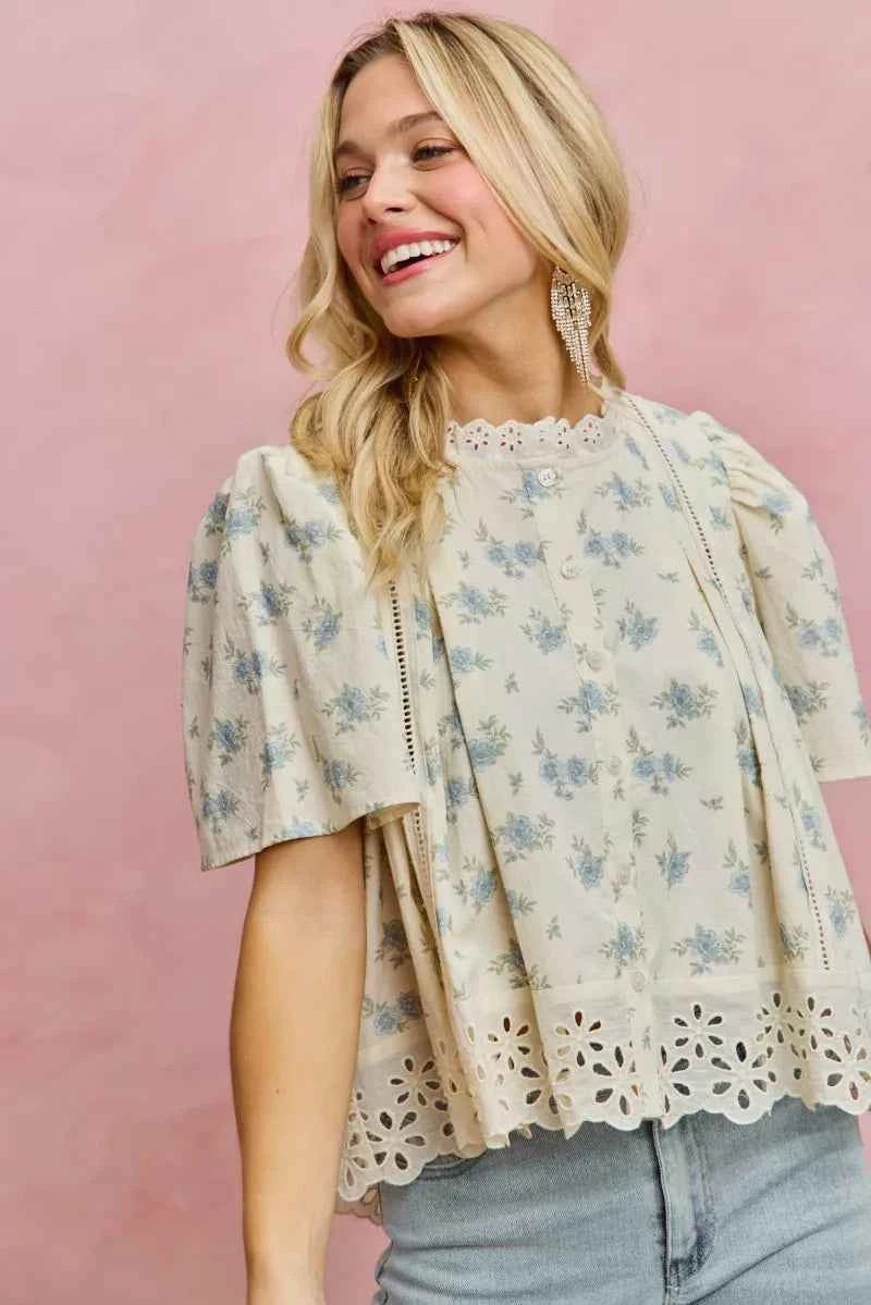 SO ME Floral Print Lace Trim Flutter Sleeves Blouse