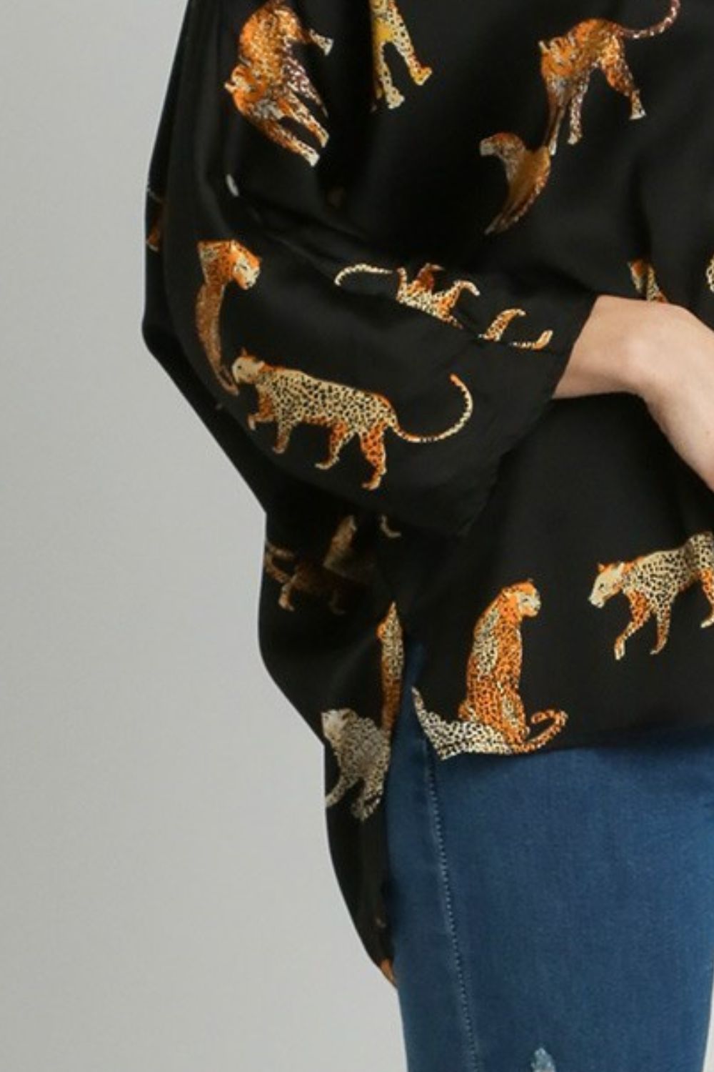 Umgee Satin Blouse Animal Print V-Neck High-Low Black Top S-2XL 65e7cbae-97a5-4114-a076-1d9360799fb2-Max Trendsi