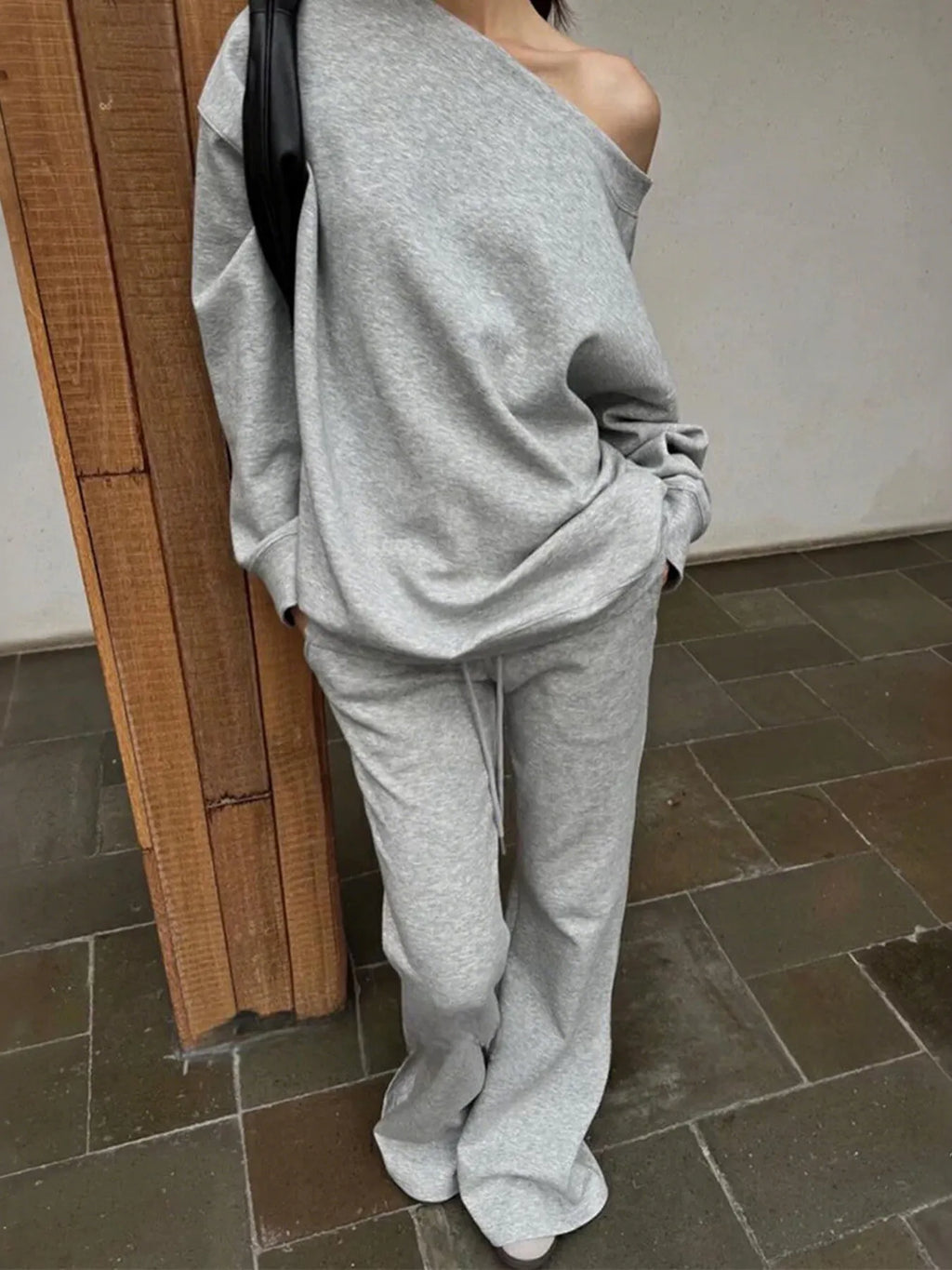 Women's Outfit Set Gray Off-Shoulder Long Sleeve Top and Drawstring Pants 66e32a1899db4d02bad9ec7e5a449507-Max-Origin Trendsi