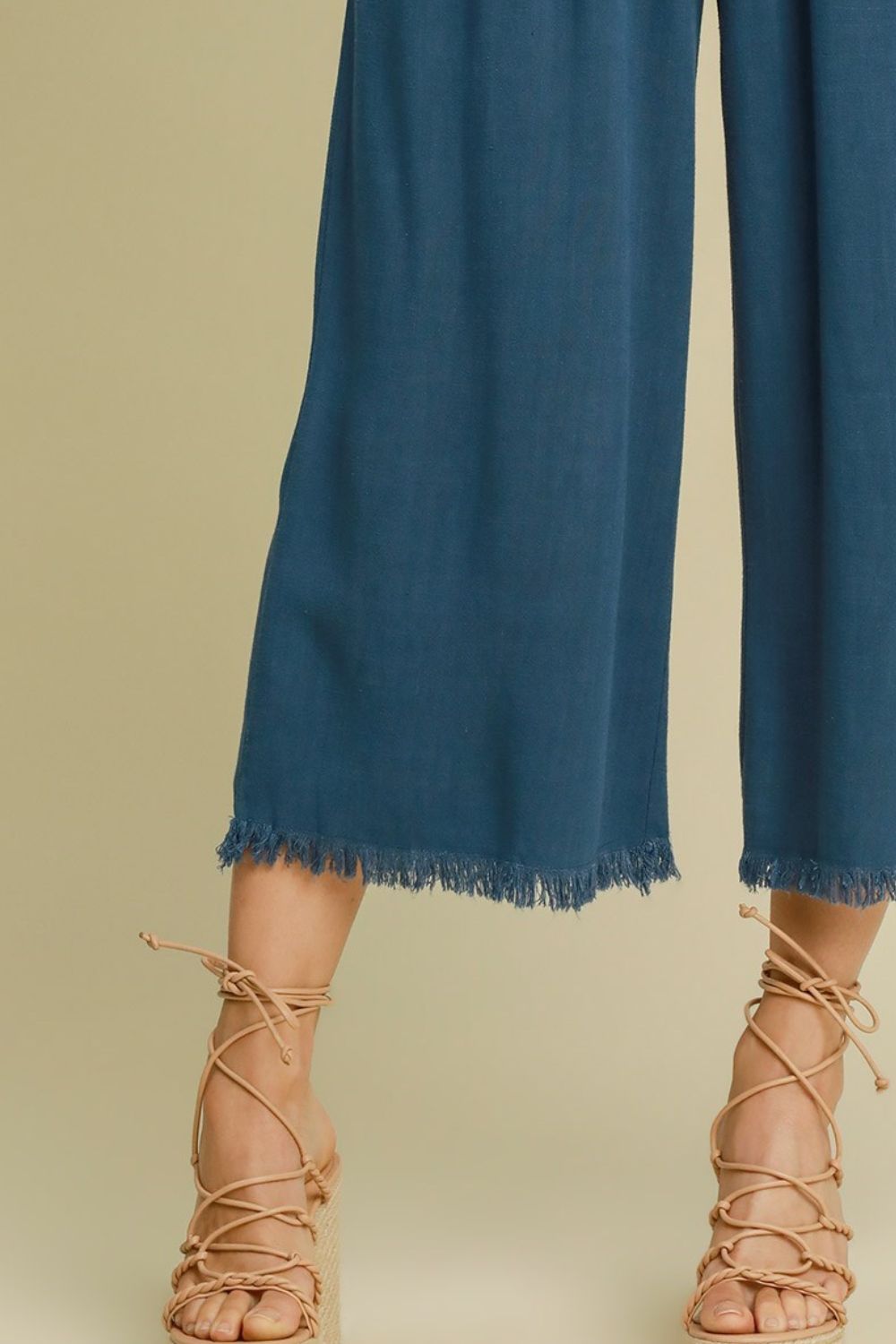 Umgee Linen Blend Cropped Pants Blue Elastic Waistband Wide Leg Raw Hem 67b0874b-5469-40c3-ab07-fa4145aea5e1-Max Trendsi