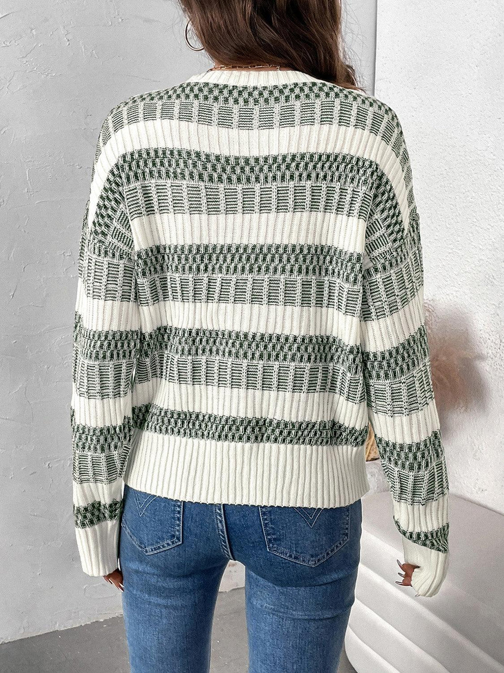 Perfee Sweater Contrast Striped Round Neck Long Sleeve Knitwear 67b88145-4b5a-4ac3-aeef-35127c4cbfad-Max Trendsi