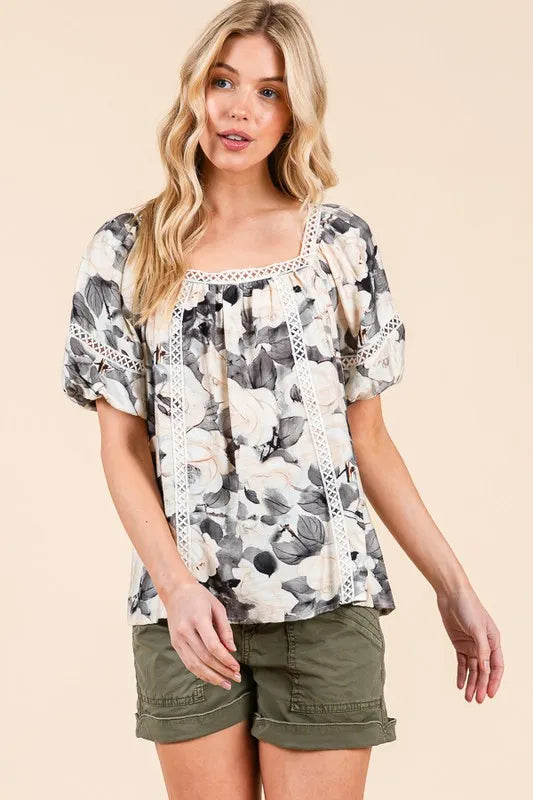 Lime 'N' Chili Blouse Black Floral Print Lace Trim Puff Short Sleeve 67ee9dc4a25d4e2c8f566a689cc655c3-Max-Origin Trendsi