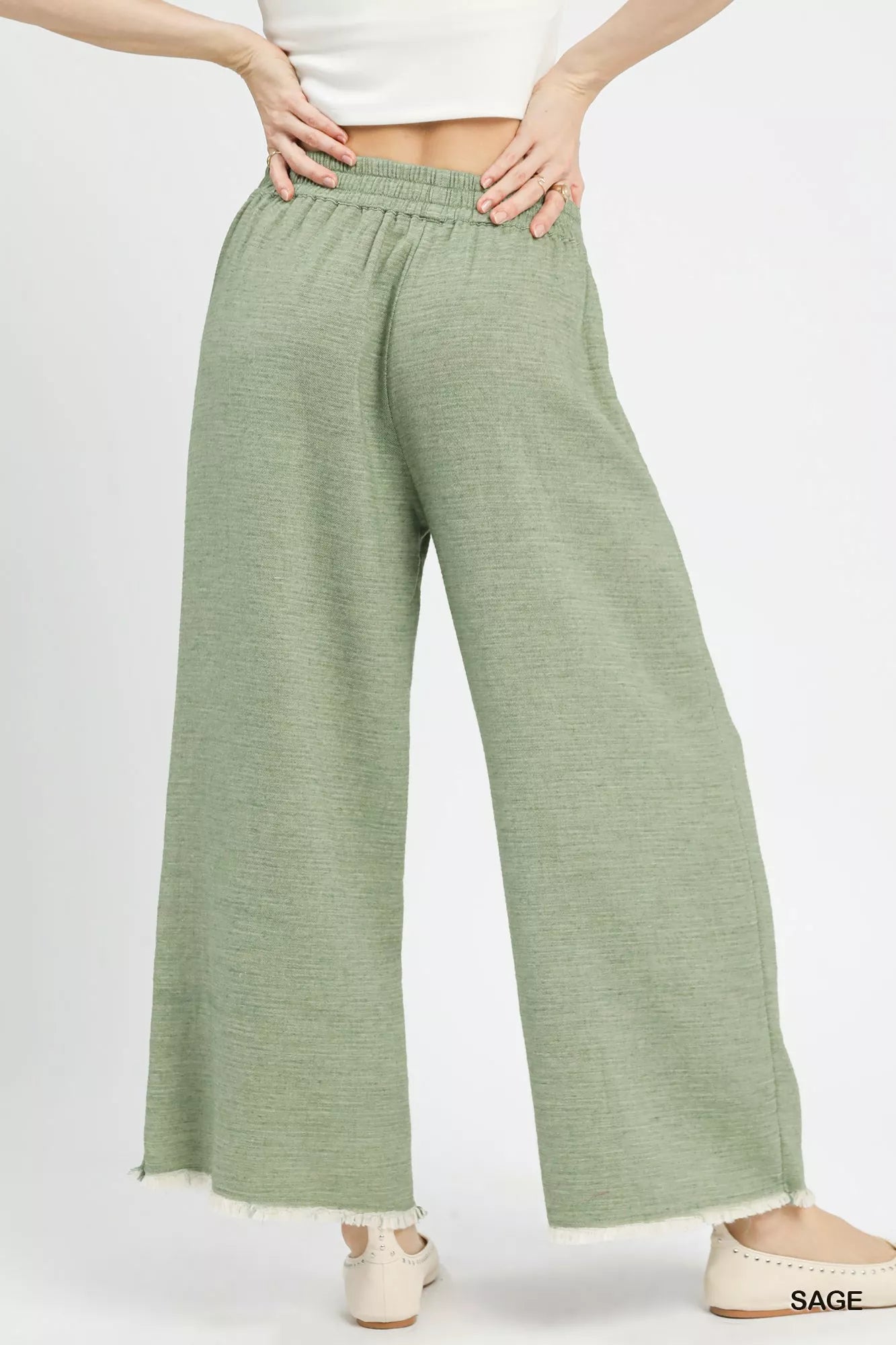 Umgee Sweatpants Wide Leg Sage Green Frayed Hem and Pockets 6966d0bf-4fda-4097-8c0e-dd84a7c111ee-Max-Origin Trendsi