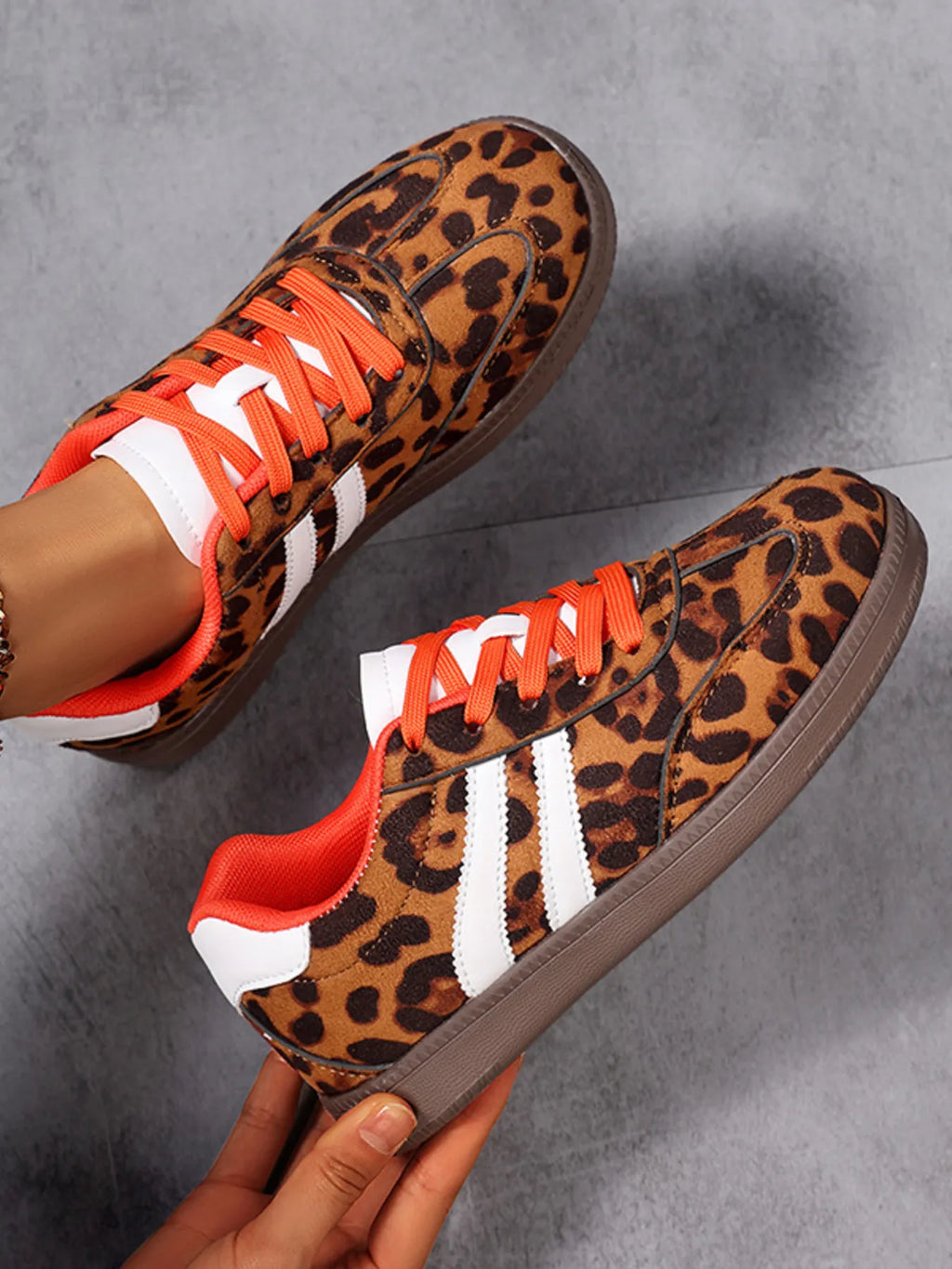 Women's Sneakers Leopard Print Stripe Detail Lace-up Pu Leather Rubber Shoes 69840402b2ab413ab94e19f71dc88421-Max-Origin Trendsi