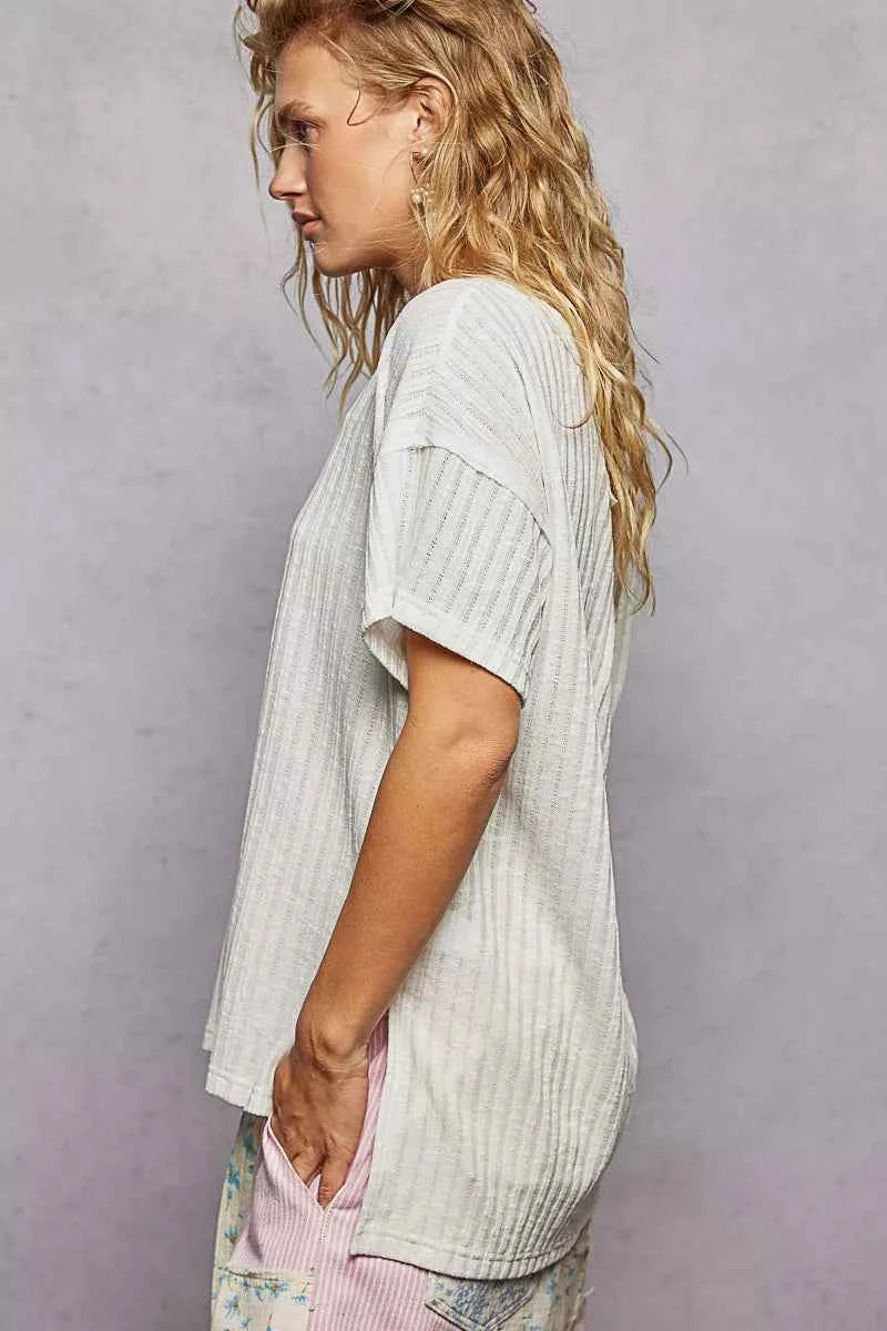 POL T-Shirt Ribbed Knit V-Neck Off White Short Sleeve with Side Slit Top 69e7ff4b-8f9b-4122-bbe0-c10f61dd1452-Max-Origin Trendsi