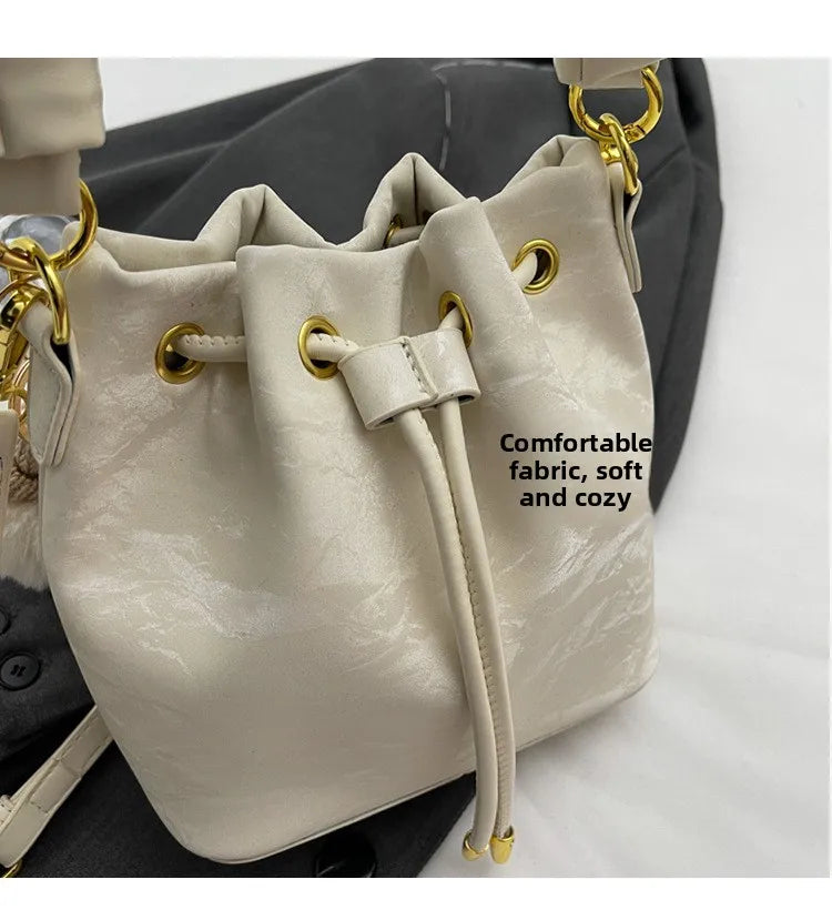 Women's Bucket Chunky Chain Strap Drawstring Mini Casual Crossbody Bag