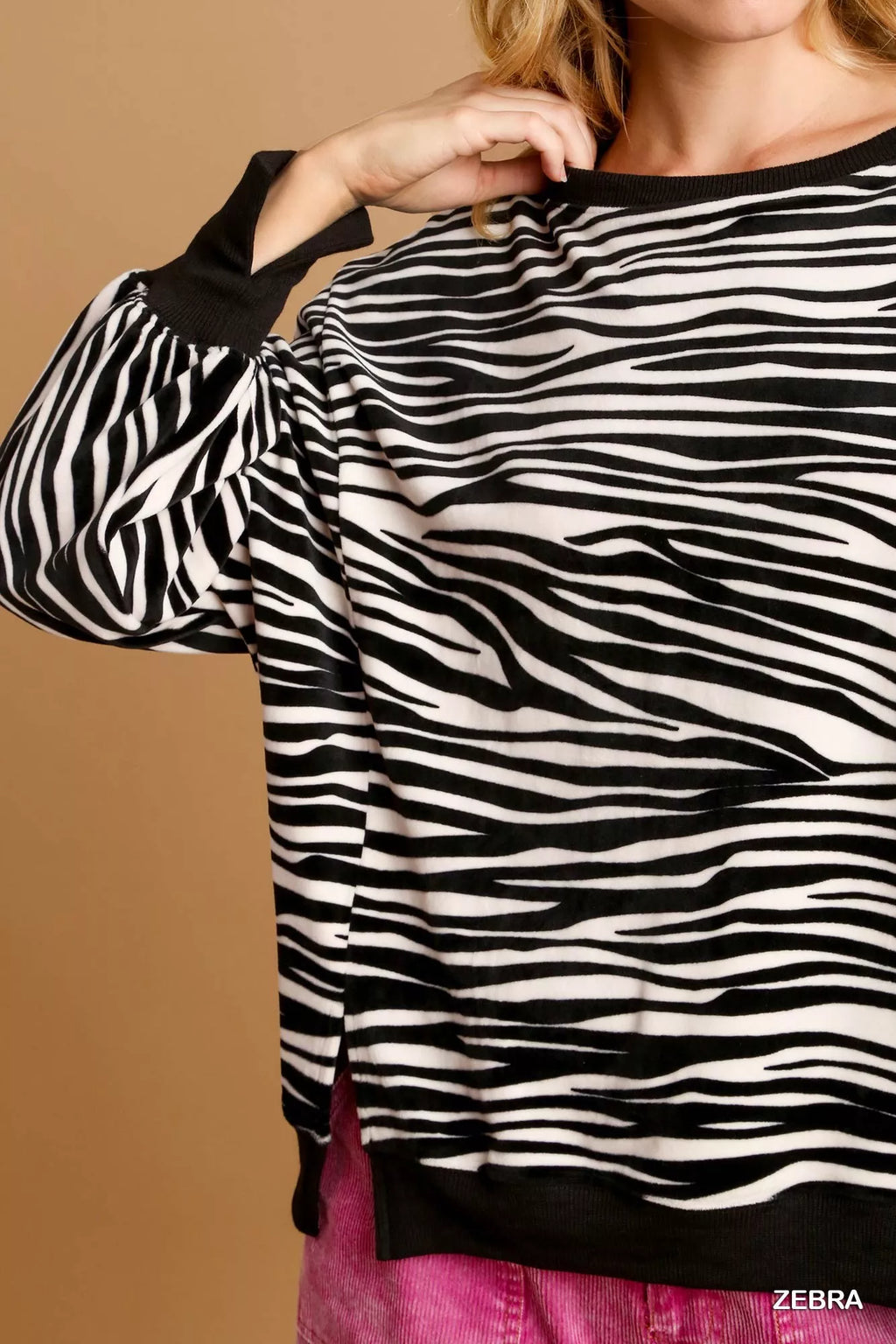 Umgee Sweater Shirt Zebra Striped Fleece Womens Pullover 6a49ac1c-1563-4378-9892-c56e3604e8f3-Max-Origin Trendsi