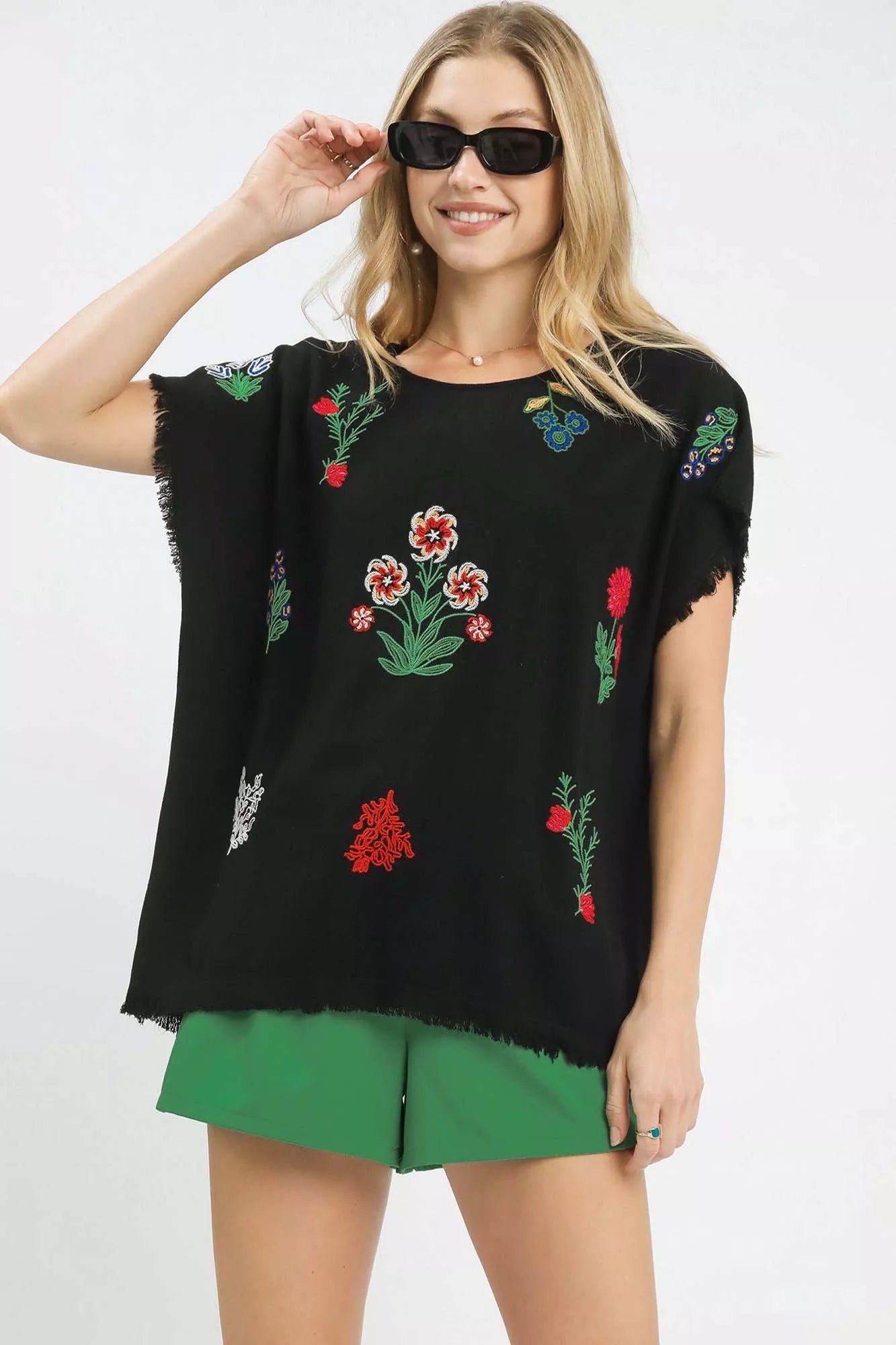 Umgee Linen Blend Embroidered Frayed Hem Top BLACK 6a6c3630-c46d-47ca-9d21-ddba99687d47-Max-Origin Trendsi