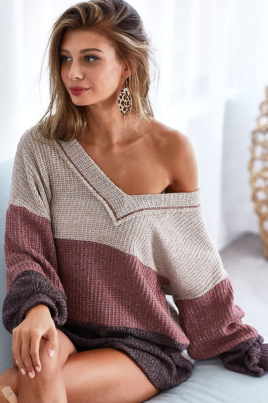 BiBi Knit Top Color Block V-Neck Out Stitching Long Sleeve Pullover 6a942155-eeb3-4614-92b5-095fe32979f6-Max Trendsi