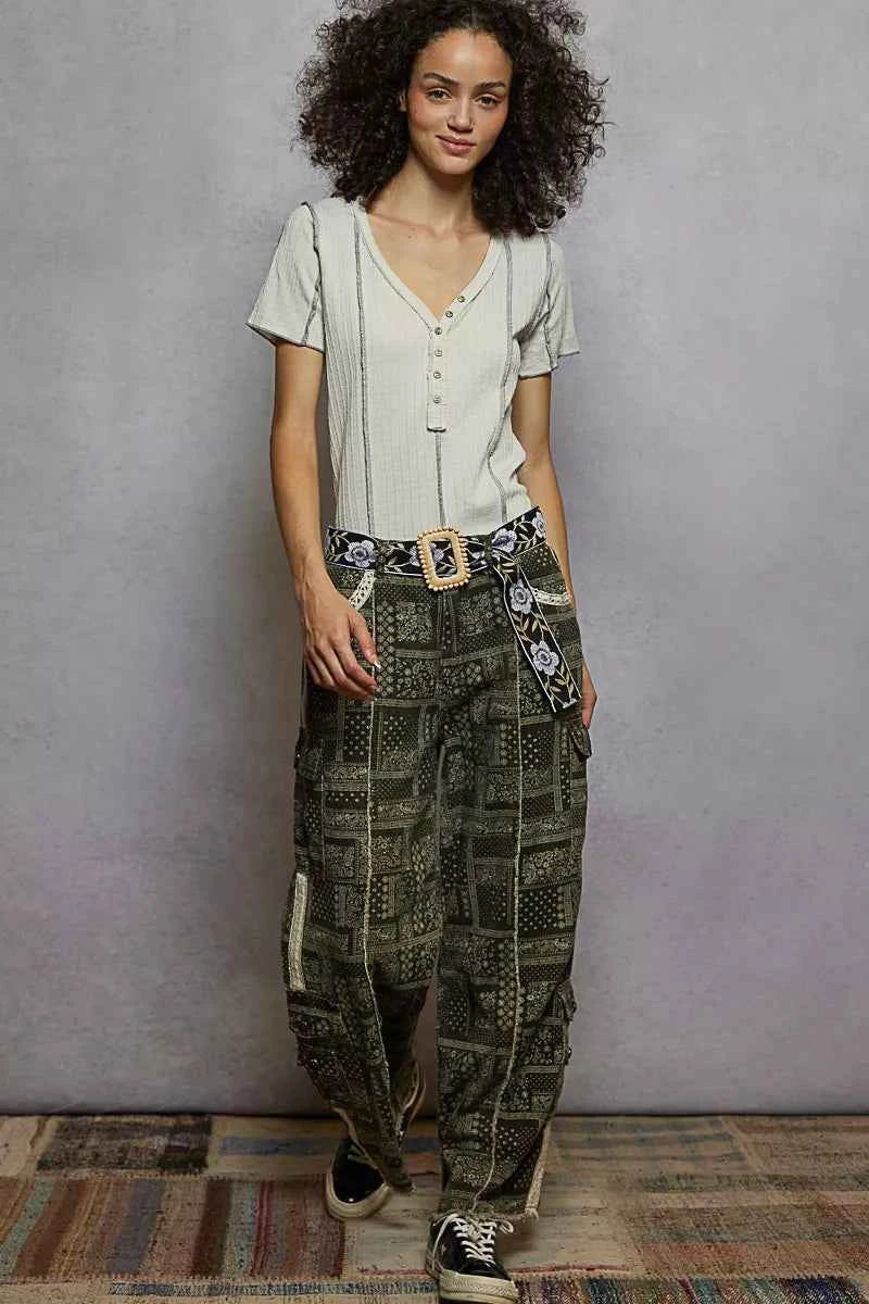 POL Women T-shirt V-Neck Short Sleeve Top with Stitch Seam Detail 6b6280a4-40d1-4576-a684-be30f22e70dd-Max-Origin Trendsi