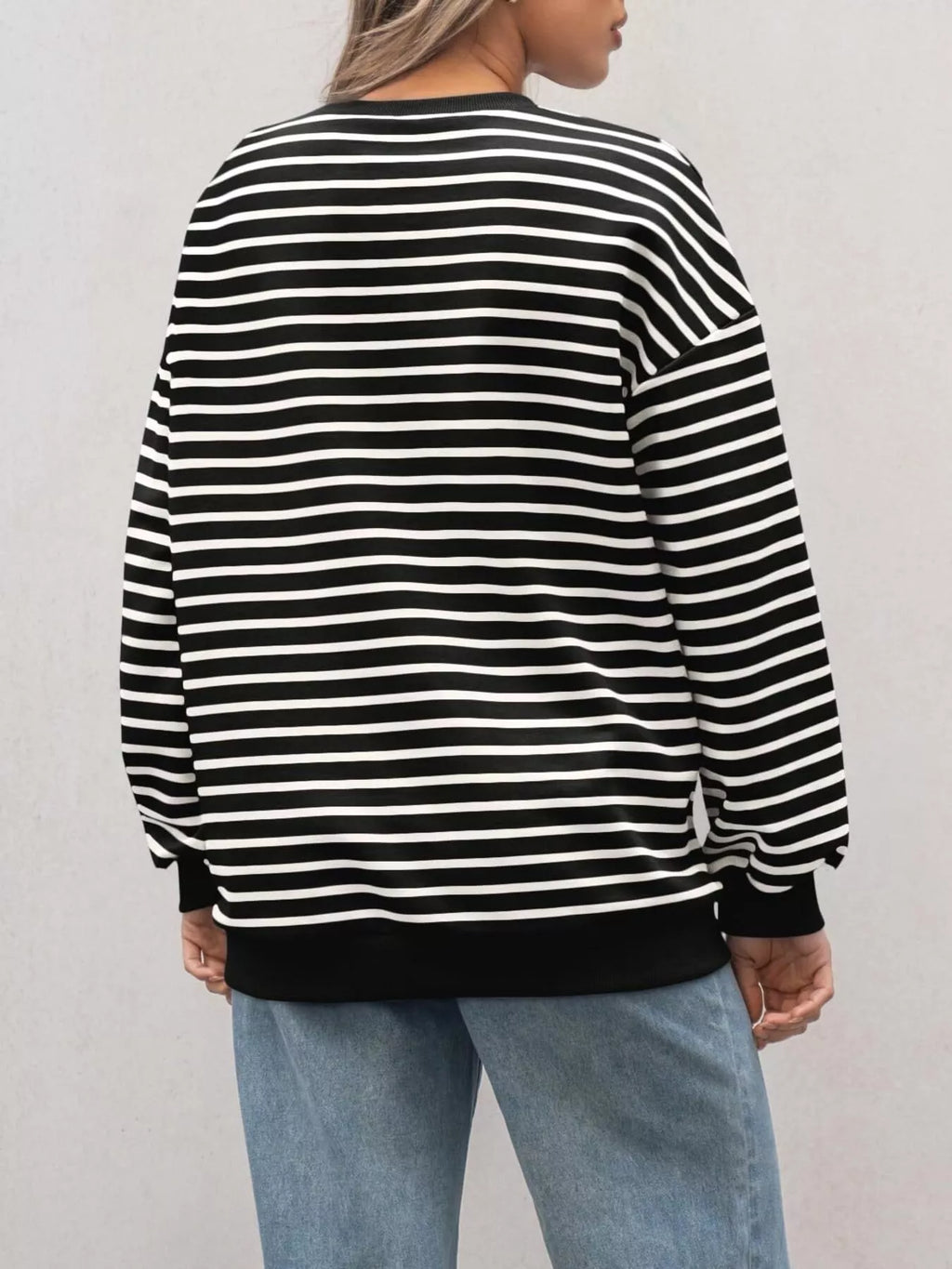 Women's Sweatshirt Striped Round Neck Oversized Casual Pullover 6b7de606181449dc8fe4f8c3ce0c1262-Max-Origin Trendsi