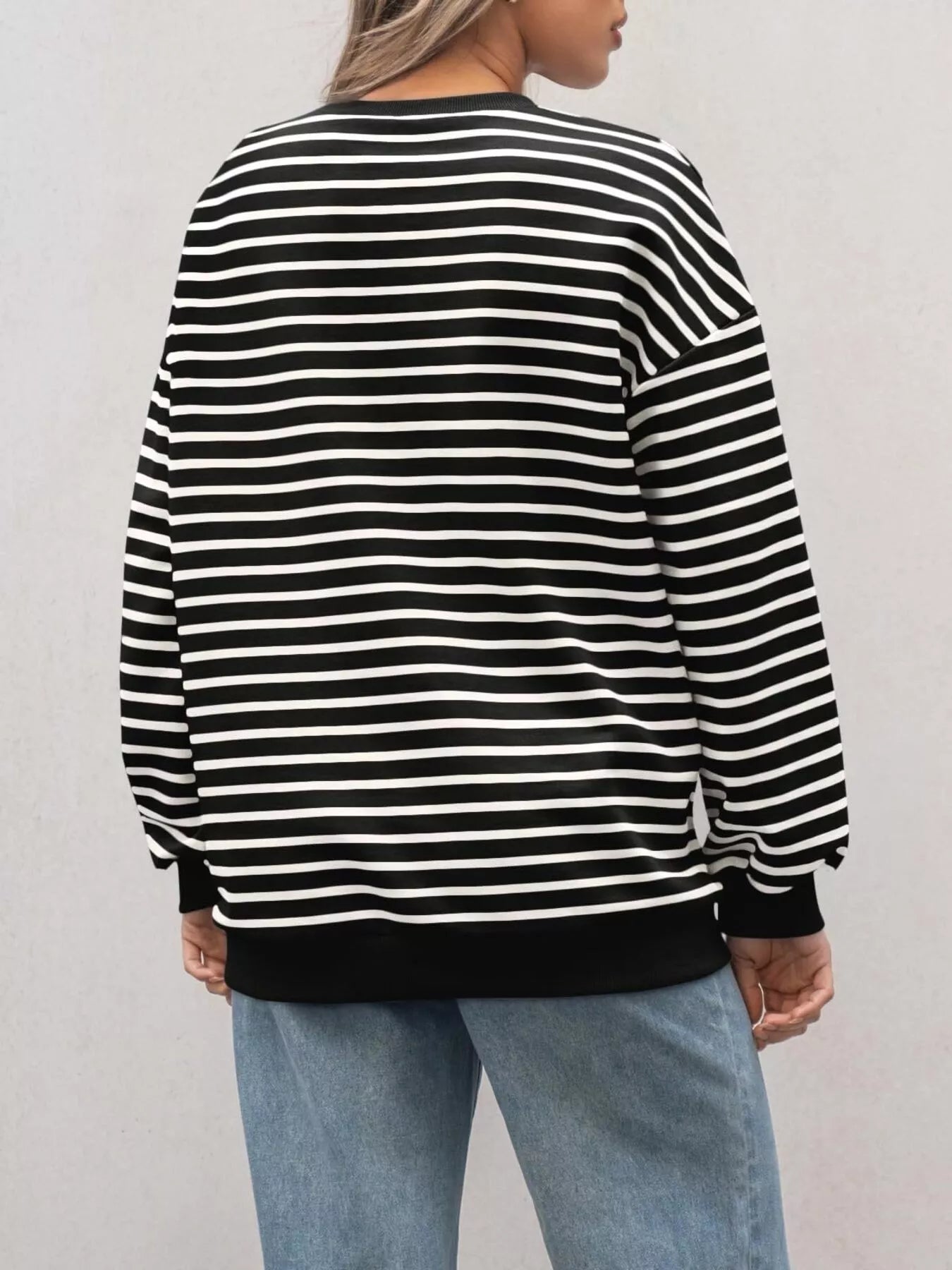 Women's Sweatshirt Striped Round Neck Oversized Casual Pullover 6b7de606181449dc8fe4f8c3ce0c1262-Max-Origin Trendsi