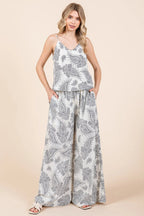 Mittoshop Cami and Pants Set Paisley Print Cream Black Two-piece CREAM BLACK 6bee35e434a84e7db0df6e86d38555f6-Max-Origin Trendsi
