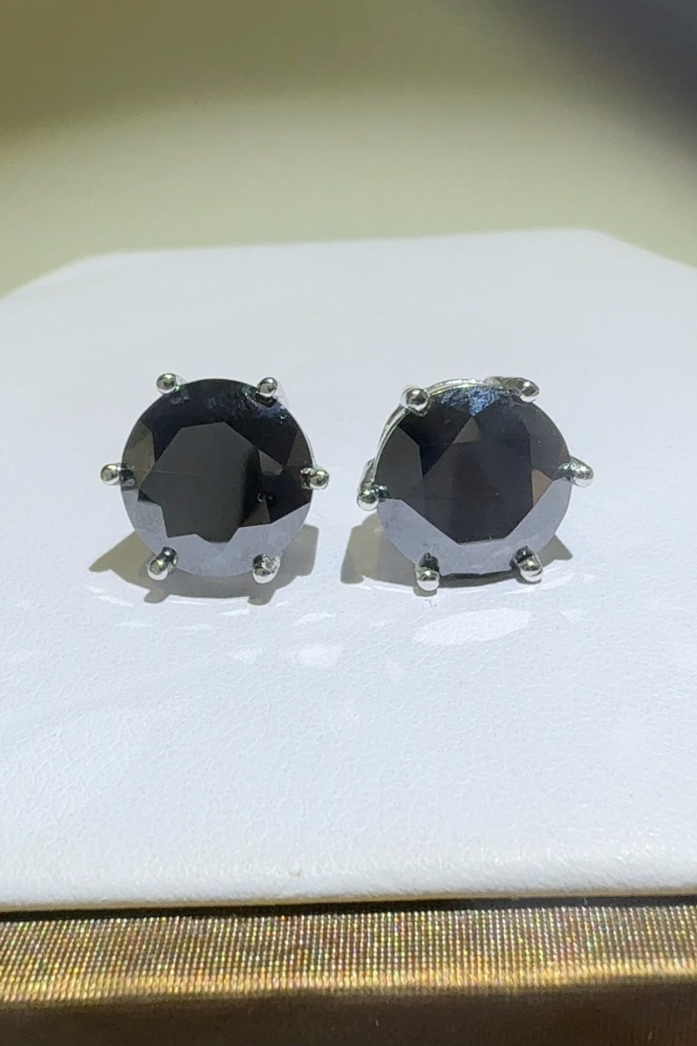 4 Carat Moissanite Black Stone Stud Earrings 925 Sterling Silver Platinum-plated 6c4ef5ae-fe7f-4d1f-b6ac-951b3ae3613f-Max Trendsi