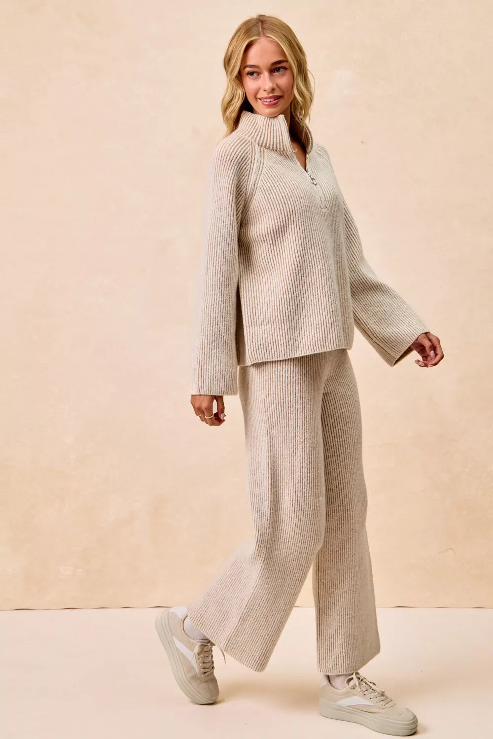 BiBi Womens Knit Top Taupe Two Tone Rib Texured with Zip Up Collared Sweater 6d45d12aa736417aa0c21ee17866fc52-Max-Origin Trendsi