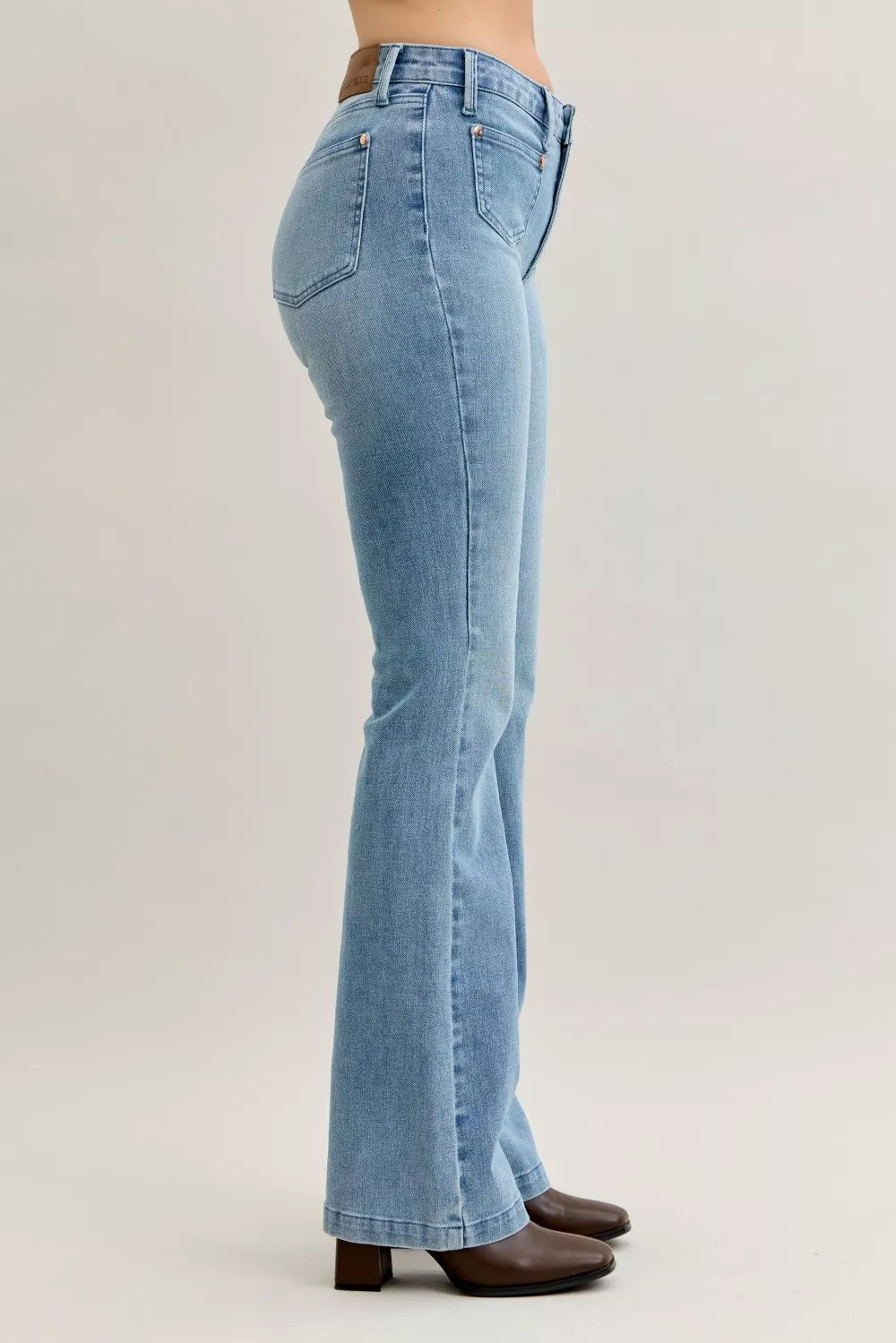 Judy Blue Bootcut Jeans Mid Rise with Contrast Wash & Front Patch Pockets 6d9b8183fb484fc391046ef825ff6414-Max-Origin Trendsi