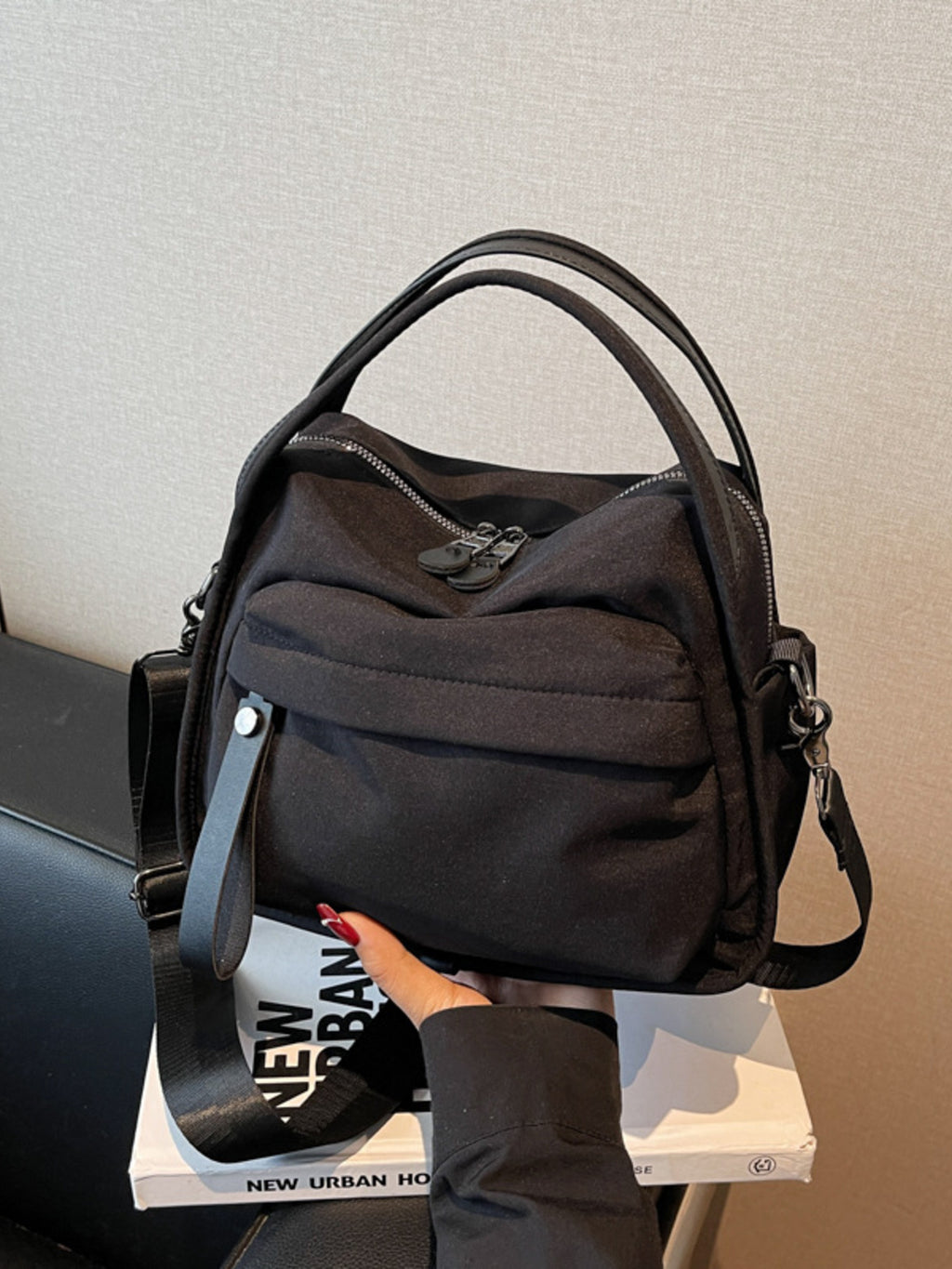 6e1843fbd1444207af456aaa221bfb4e-Max