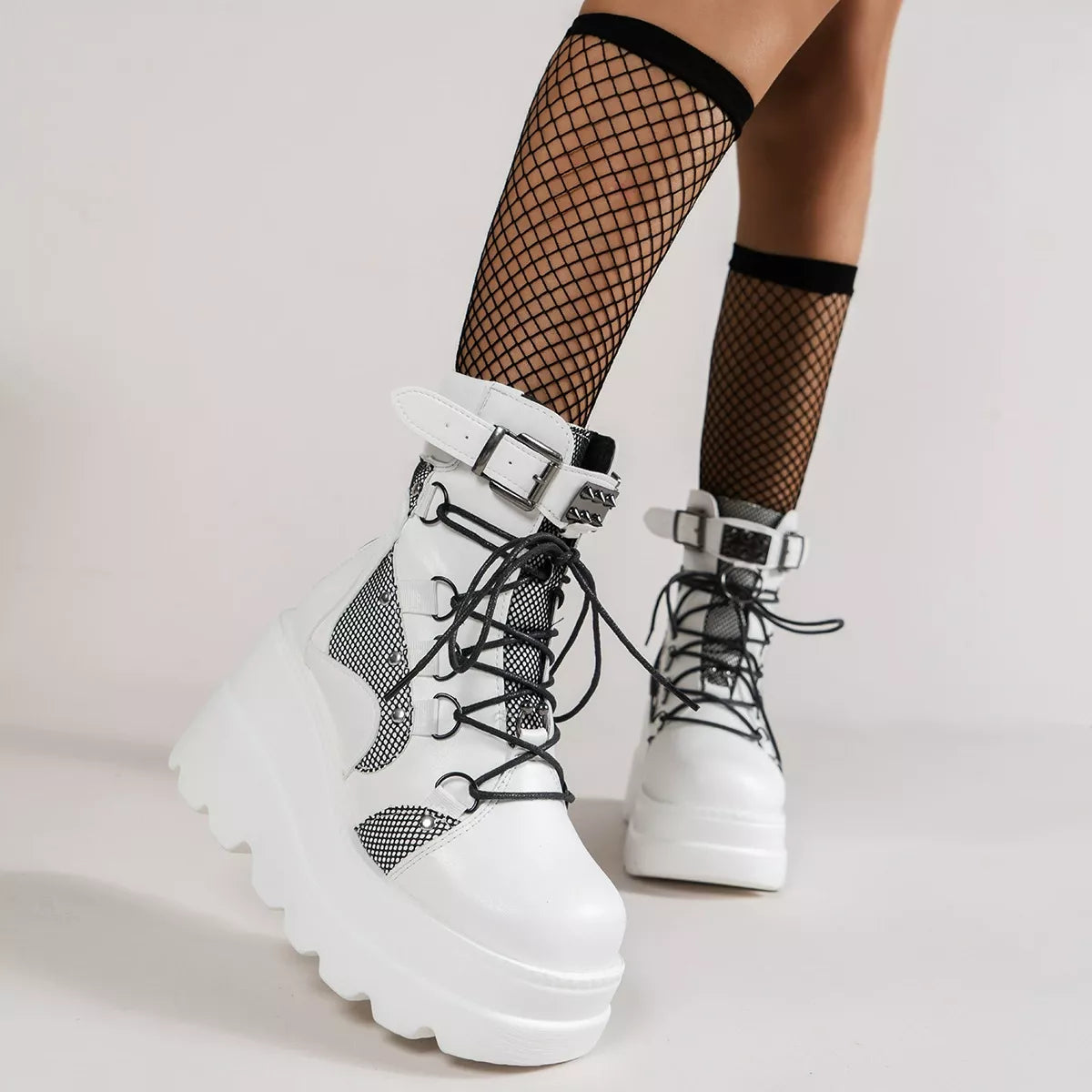 Lace Up Platform Wedge Boots 6ee1a340-1f1c-4242-9627-ae868cdfec44-Max-Origin Trendsi