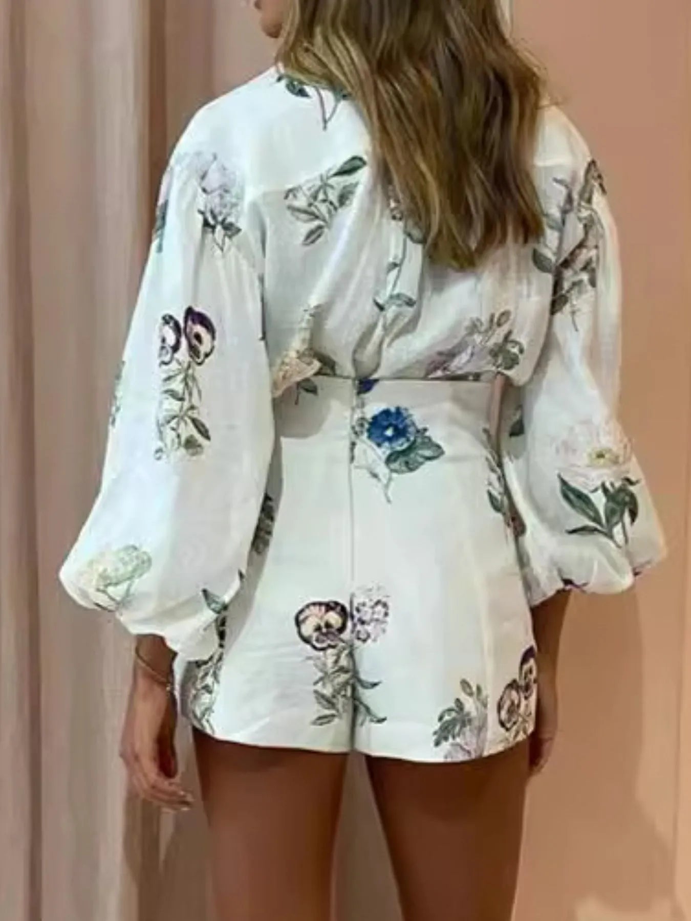 Women's Outfit Set Beige Floral Shirt Balloon Short Sleeve Top and Shorts 2 pcs 6eeda361-b654-4e38-b1cf-099eddc562ec-Max-Origin Trendsi