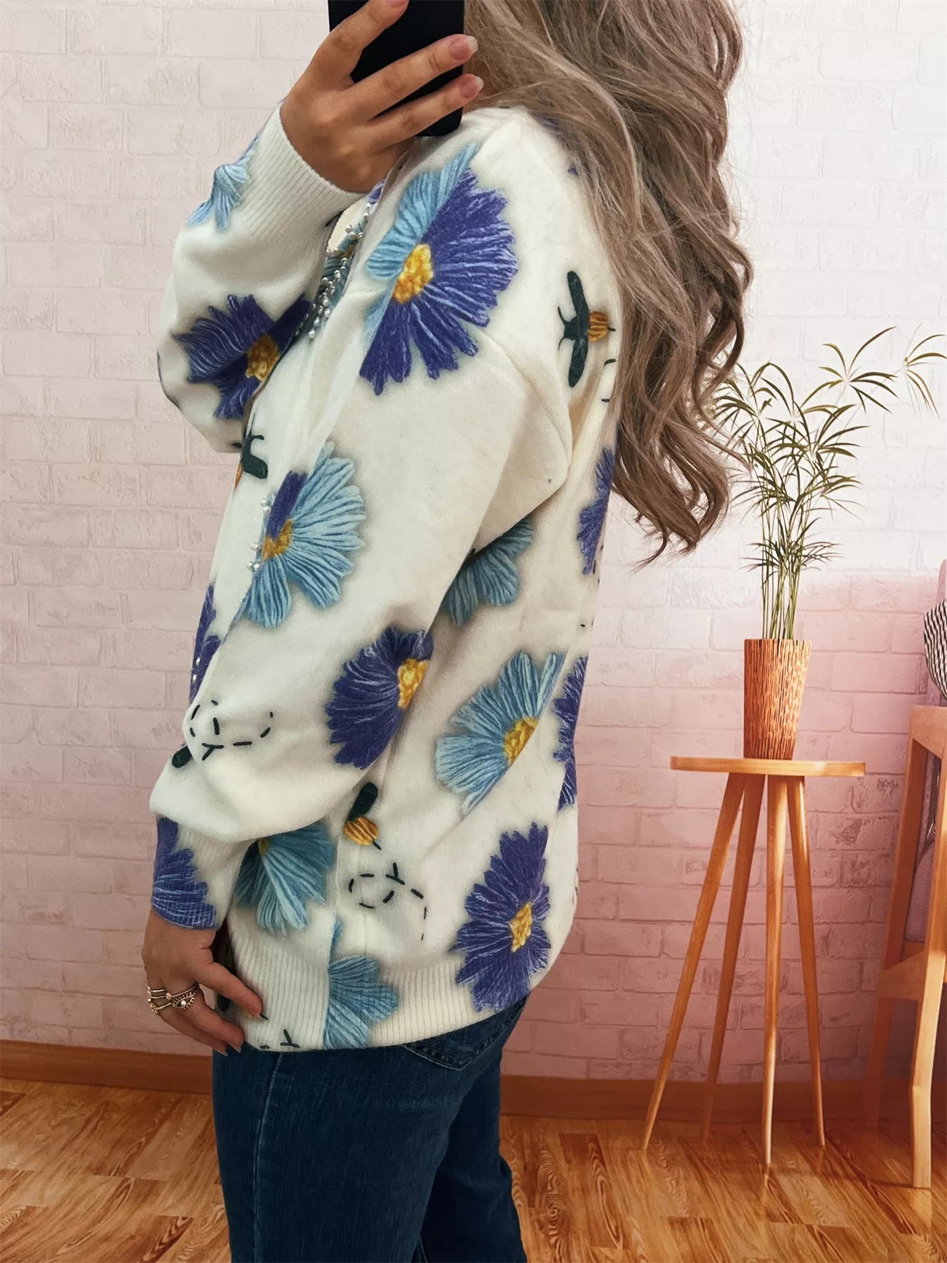 Women's Sweater Pearl Detail Flower Embroidered Round Neck Knit Pullover 6fa1924e892f4e3f8e2c11a669b05d13-Max-Origin Trendsi