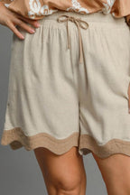 Umgee Shorts Linen Blend Oatmeal Solid Color Blocked Scalloped Hem 6faaa6db-431b-4ba0-87ba-d81ed5abe97a-Max Trendsi