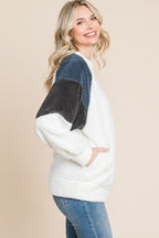Culture Code Sweatshirt Faux Fur Women White Color Block Raglan Sleeve Pocketed 707367c9-70f9-4163-b27f-781c550567d1-Max Trendsi